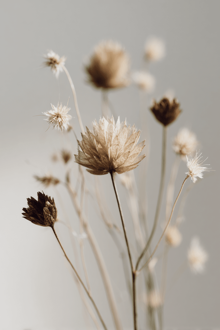27 Wildflower Centerpieces That Bring Natural Beauty to Your Table