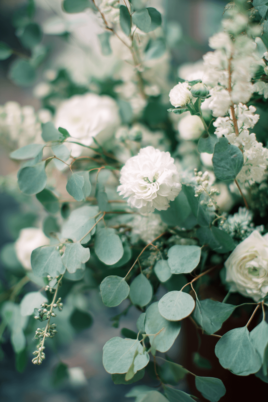 27 Emerald Green Wedding Inspirations for a Sophisticated Vibe