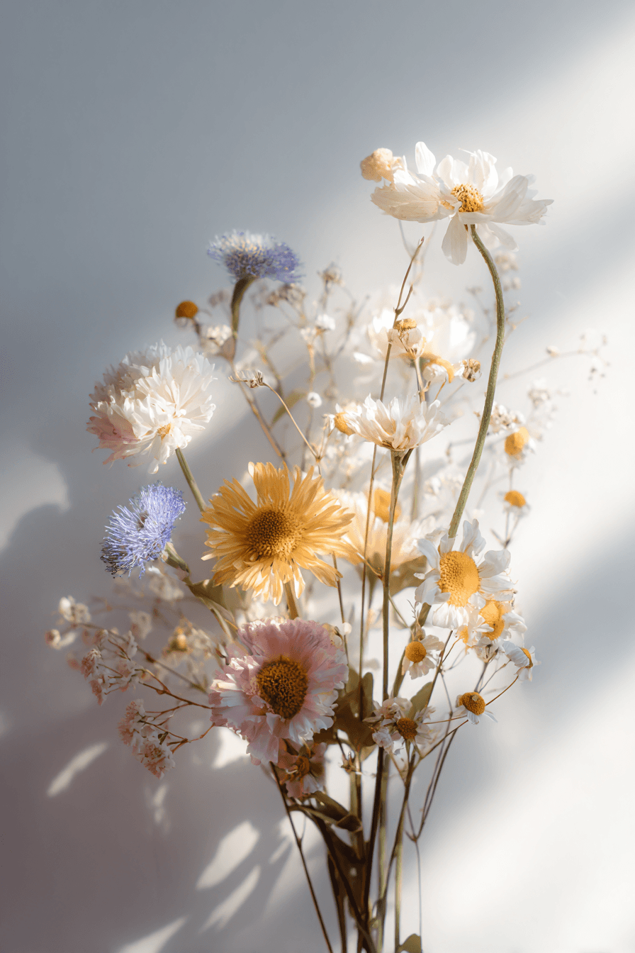 27 Wildflower Centerpieces That Bring Natural Beauty to Your Table