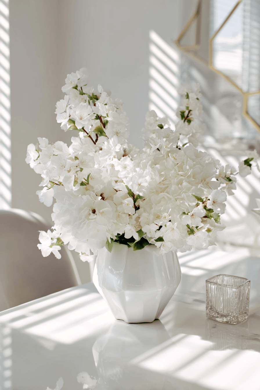 27 White Flower Bouquets That Define Elegance and Grace