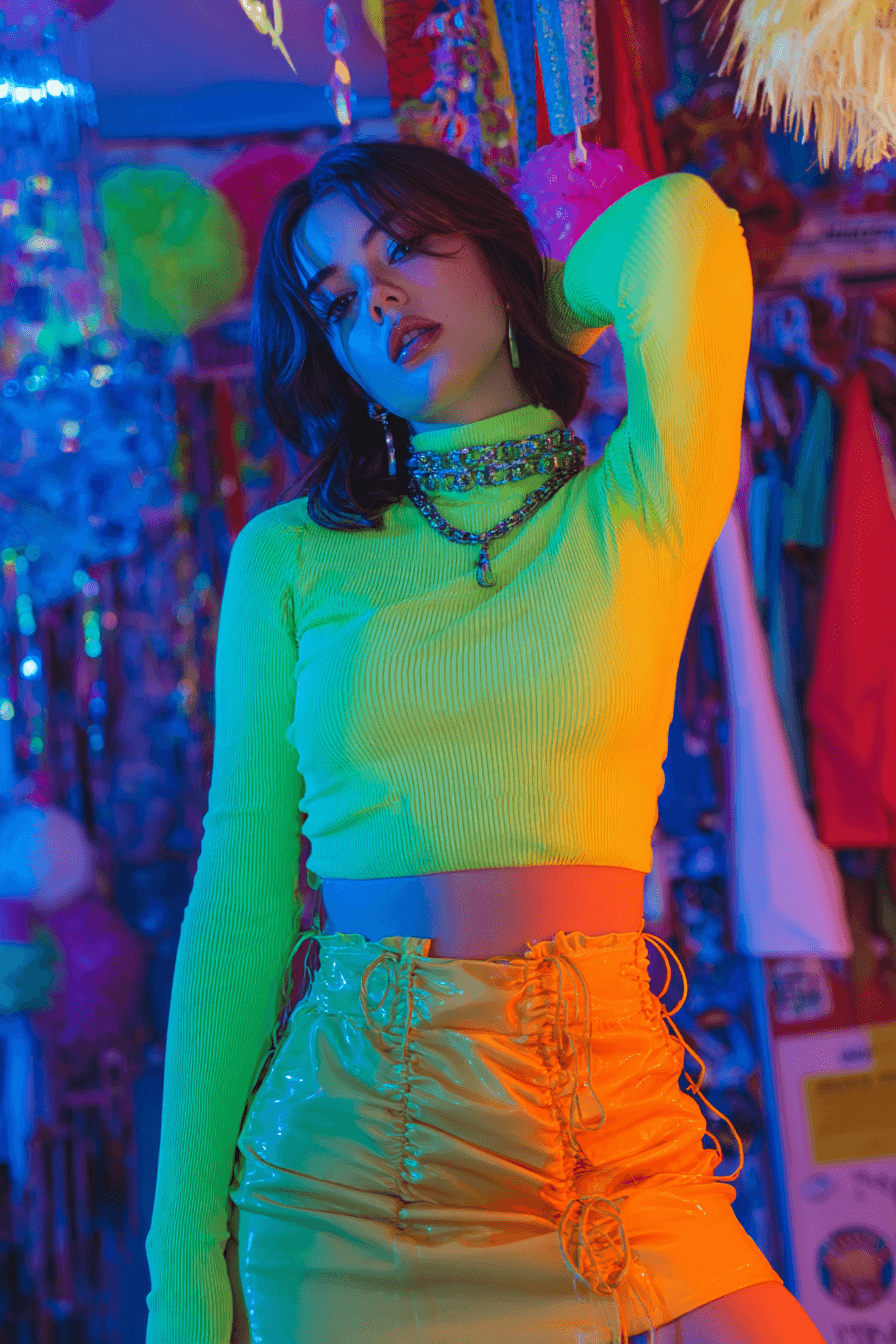 27 Trendy Neon Party Outfits That Steal the Spotlight
