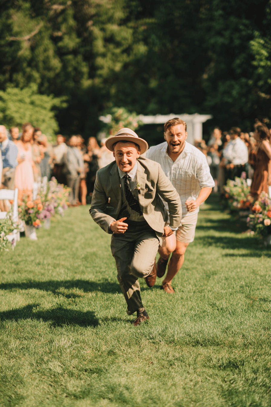 27 Wedding Yard Games That Will Keep Guests Entertained All Day