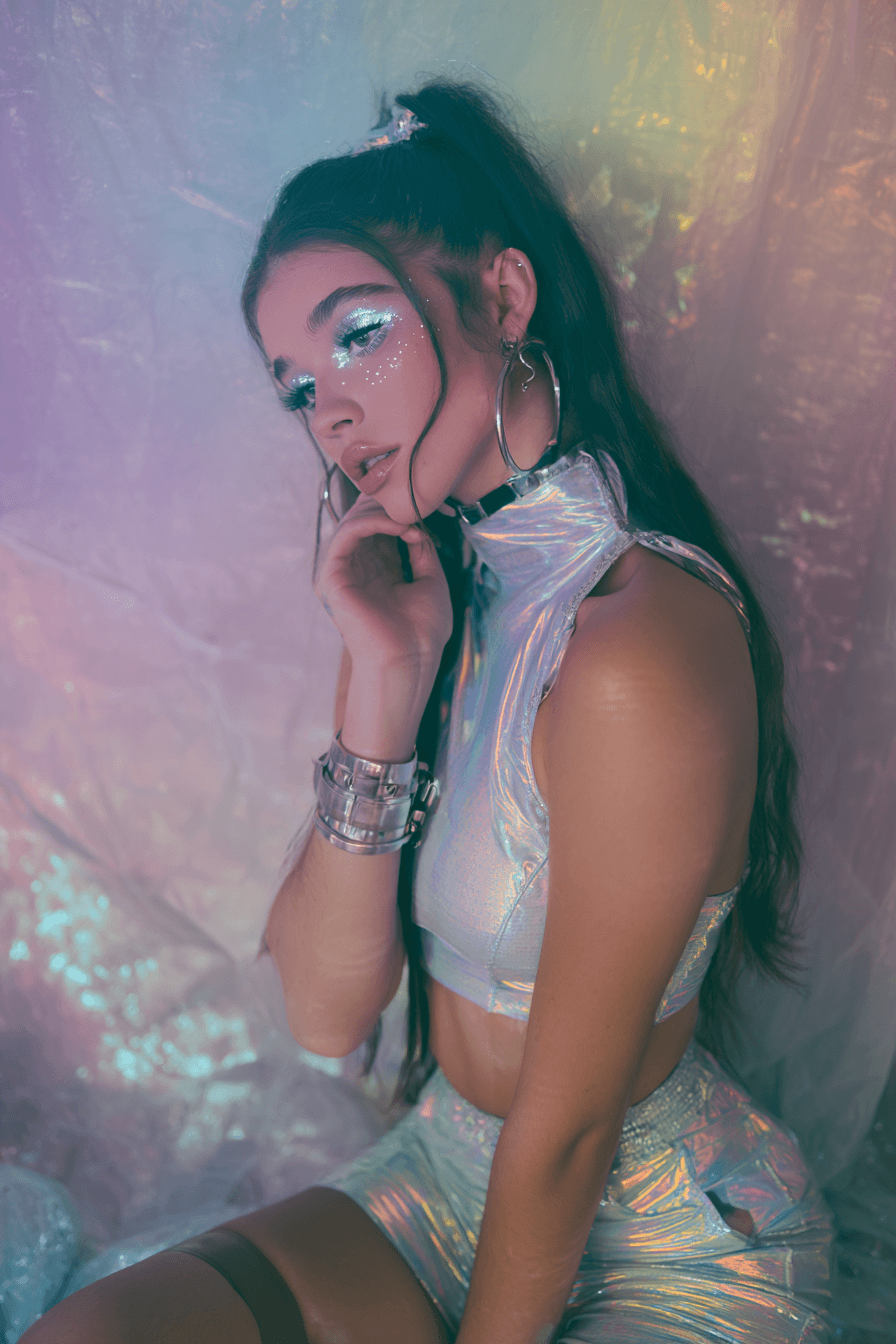 27 Sexy Alien Costumes for Women That Will Steal the Spotlight