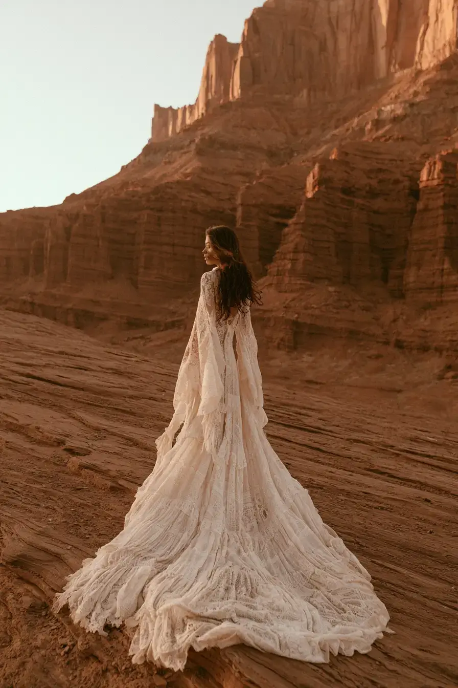 27 Gorgeous Bohemian Wedding Dresses to Inspire Your Big Day