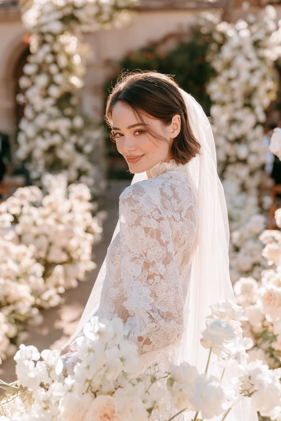 27 Wedding Hairstyles for Short Hair That Look Stunning