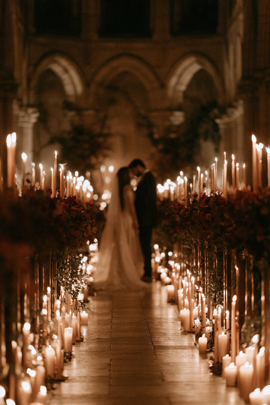 27 Haunted Wedding Ideas That Will Make Your Big Day Spooktacularly Unforgettable